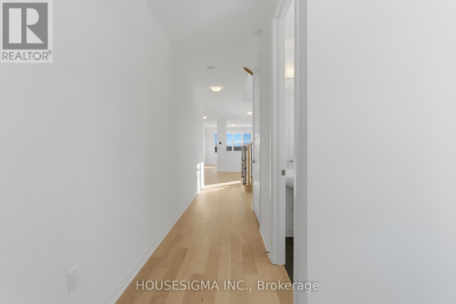 138 Aviron Crescent, Welland (Dain City), Ontario  L3B 0M5 - Photo 2 - X12611828