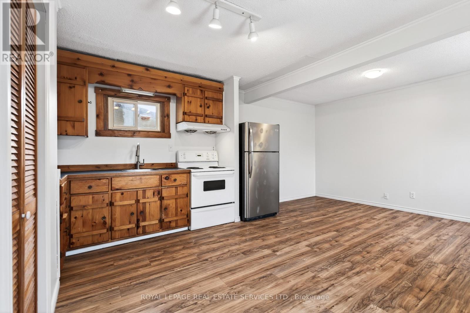 53 Kinsey Street, St. Catharines (Western Hill), Ontario  L2S 1E2 - Photo 19 - X12629812