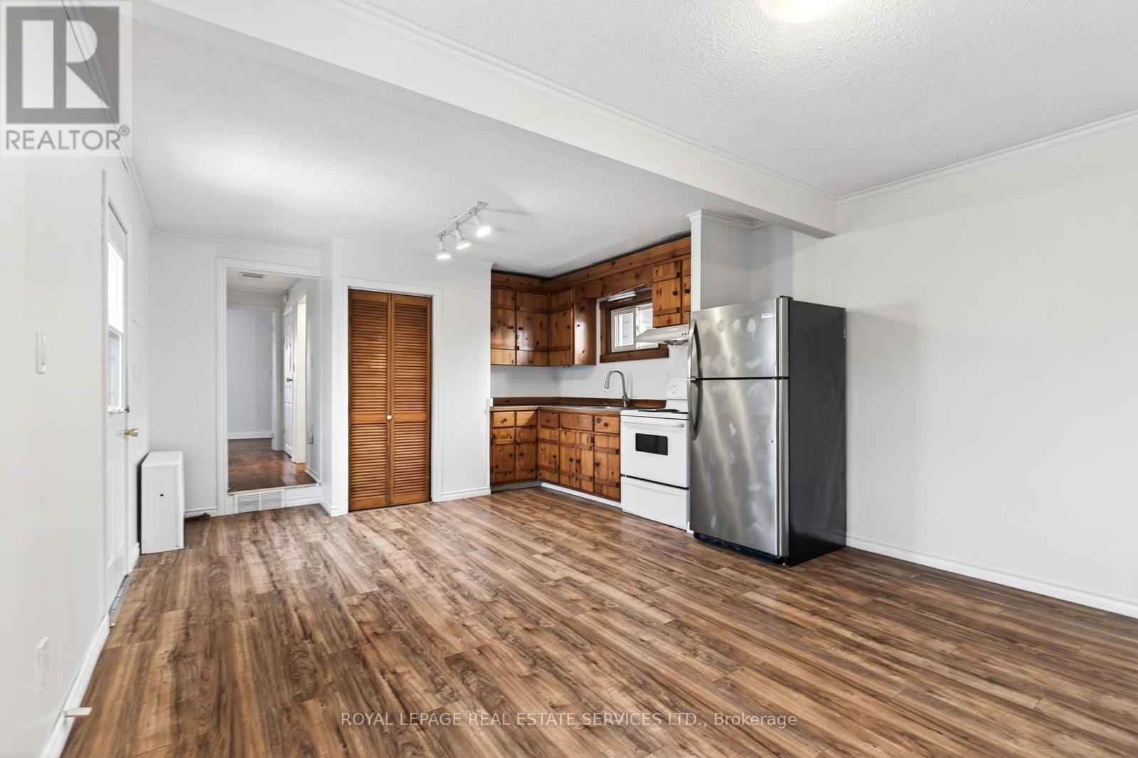 53 Kinsey Street, St. Catharines (Western Hill), Ontario  L2S 1E2 - Photo 20 - X12629812