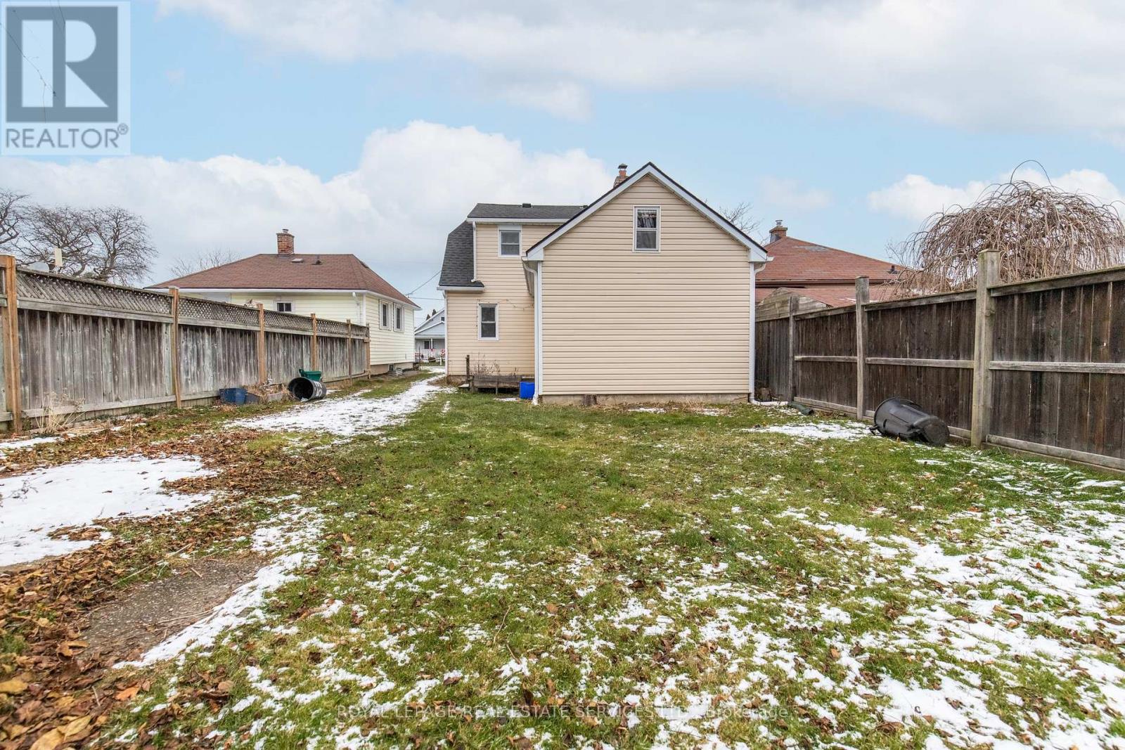 53 Kinsey Street, St. Catharines (Western Hill), Ontario  L2S 1E2 - Photo 31 - X12629812