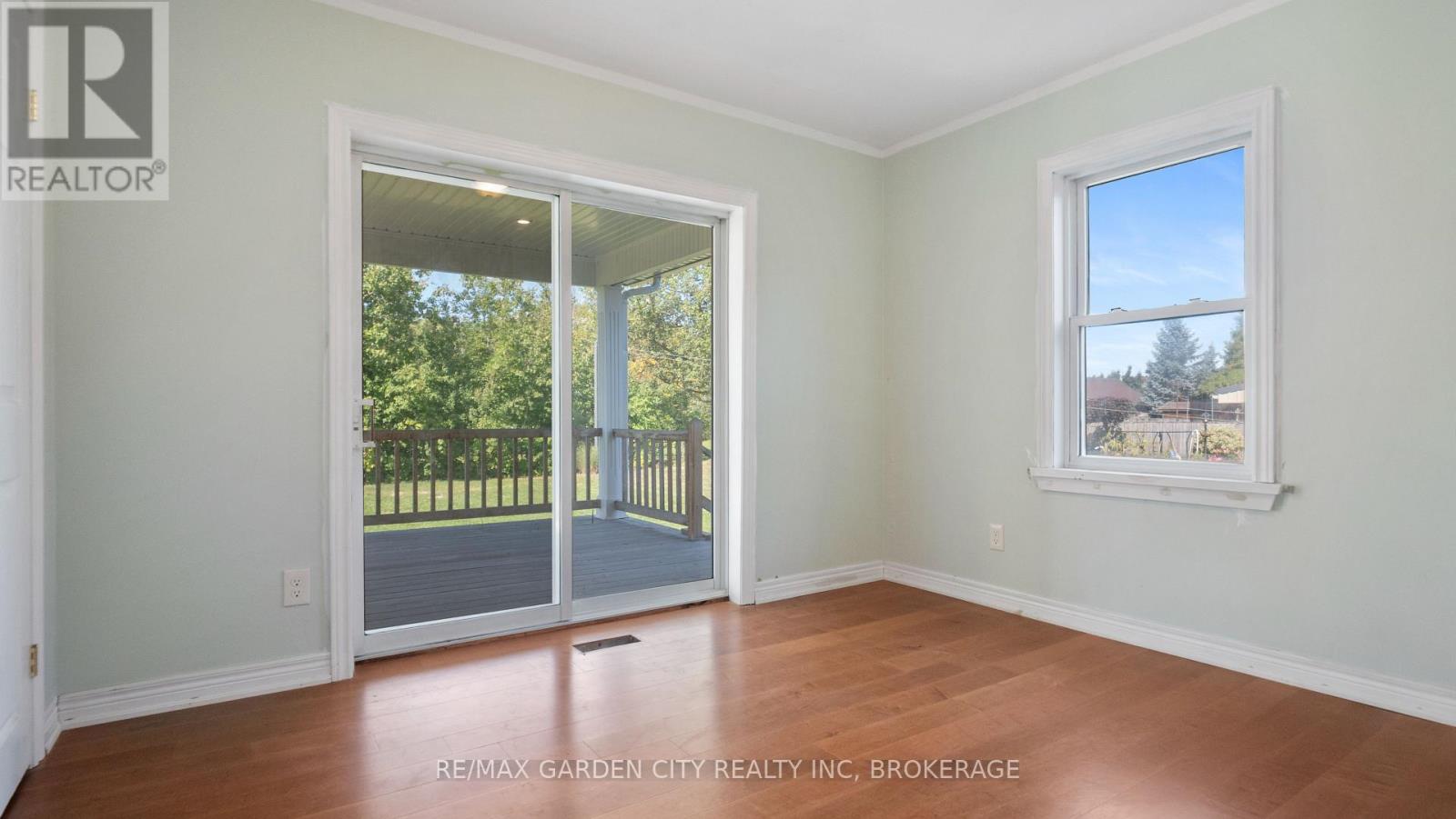 611 Clare Avenue, Welland, Ontario  L3C 3B9 - Photo 12 - X12629970