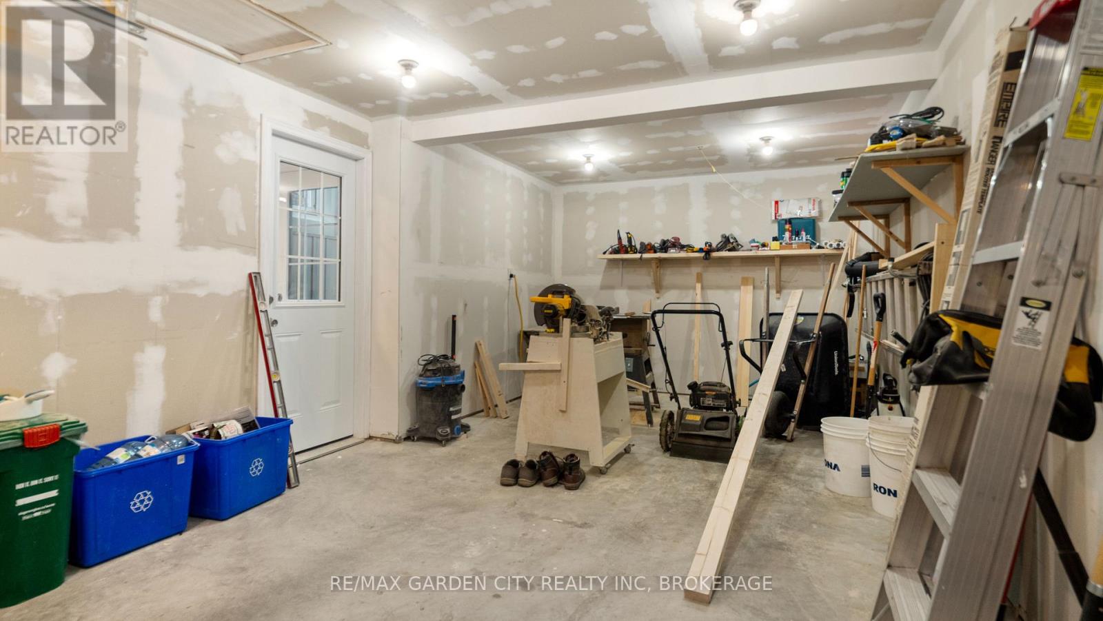 611 Clare Avenue, Welland, Ontario  L3C 3B9 - Photo 13 - X12629970