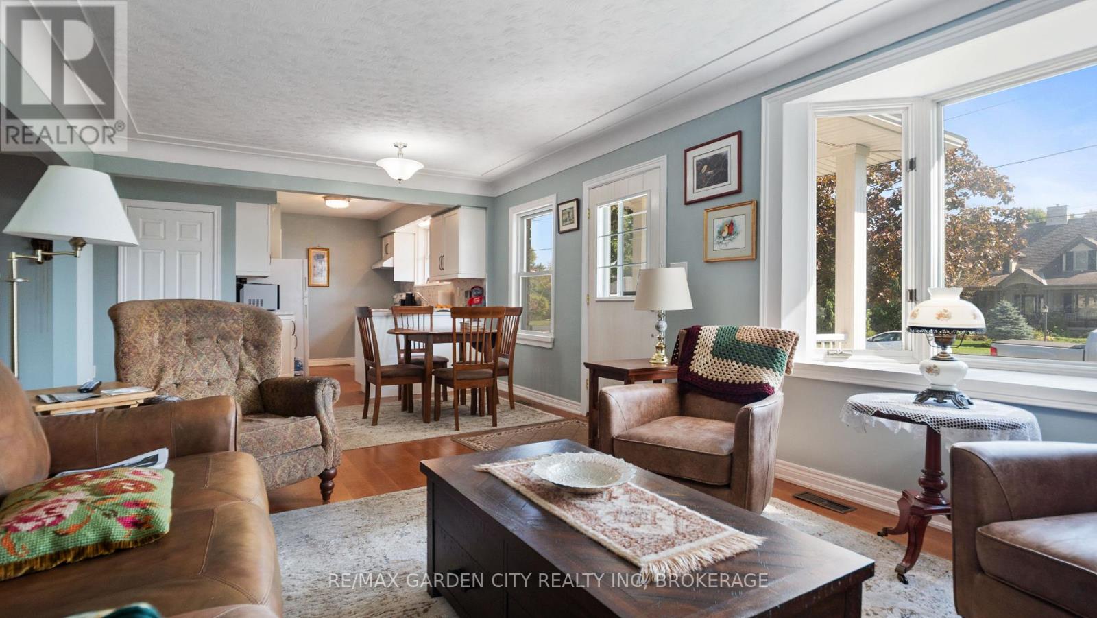 611 Clare Avenue, Welland, Ontario  L3C 3B9 - Photo 8 - X12629970