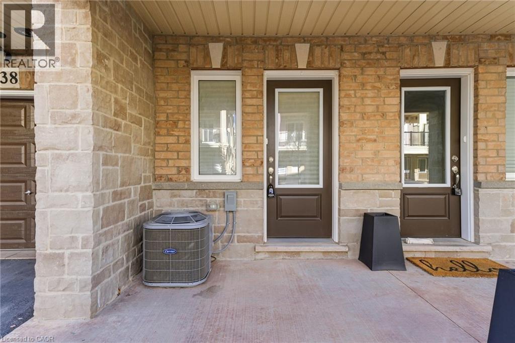 40 Zinfandel Drive Unit# 38, Stoney Creek, Ontario  L8E 0L1 - Photo 2 - 40793676