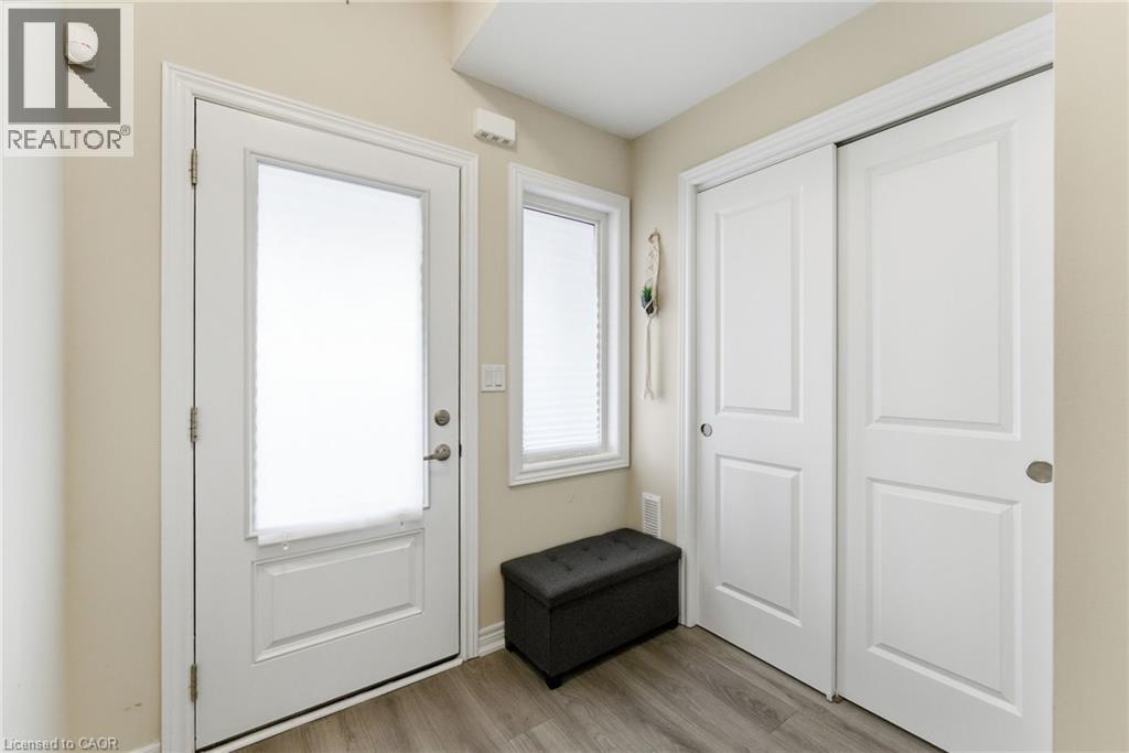 40 Zinfandel Drive Unit# 38, Stoney Creek, Ontario  L8E 0L1 - Photo 3 - 40793676