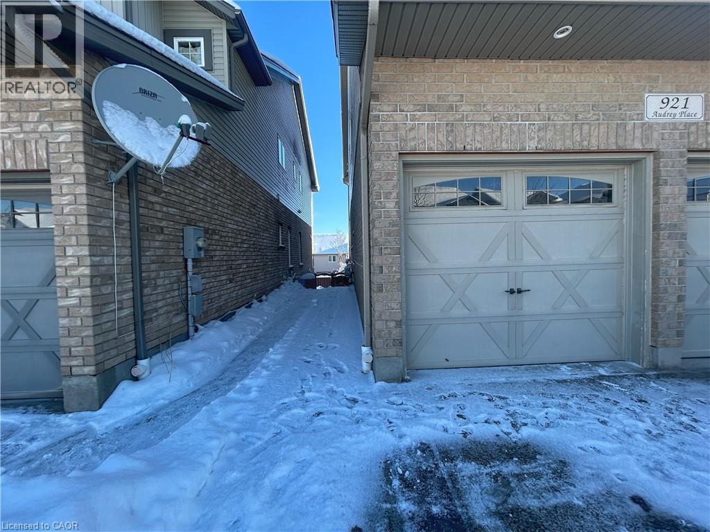 921 Audrey Place Unit# Lower, Kitchener, Ontario N2E 0B9 - Photo 2 - 40793659
