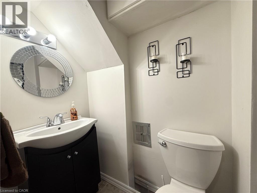 22 Gildea Street, Hamilton, Ontario  L8V 2G7 - Photo 17 - 40792805