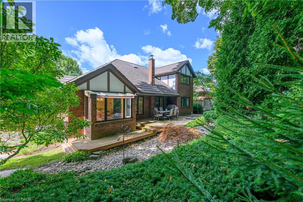 33 Walnut Drive, Guelph, Ontario  N1E 4B4 - Photo 3 - 40764571