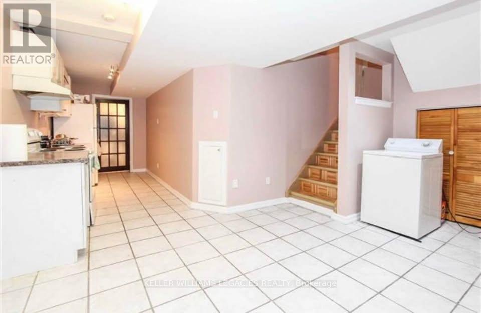 Bsmt - 22 Alberta Terrace, Brampton, Ontario  L6R 2H8 - Photo 3 - W12543758