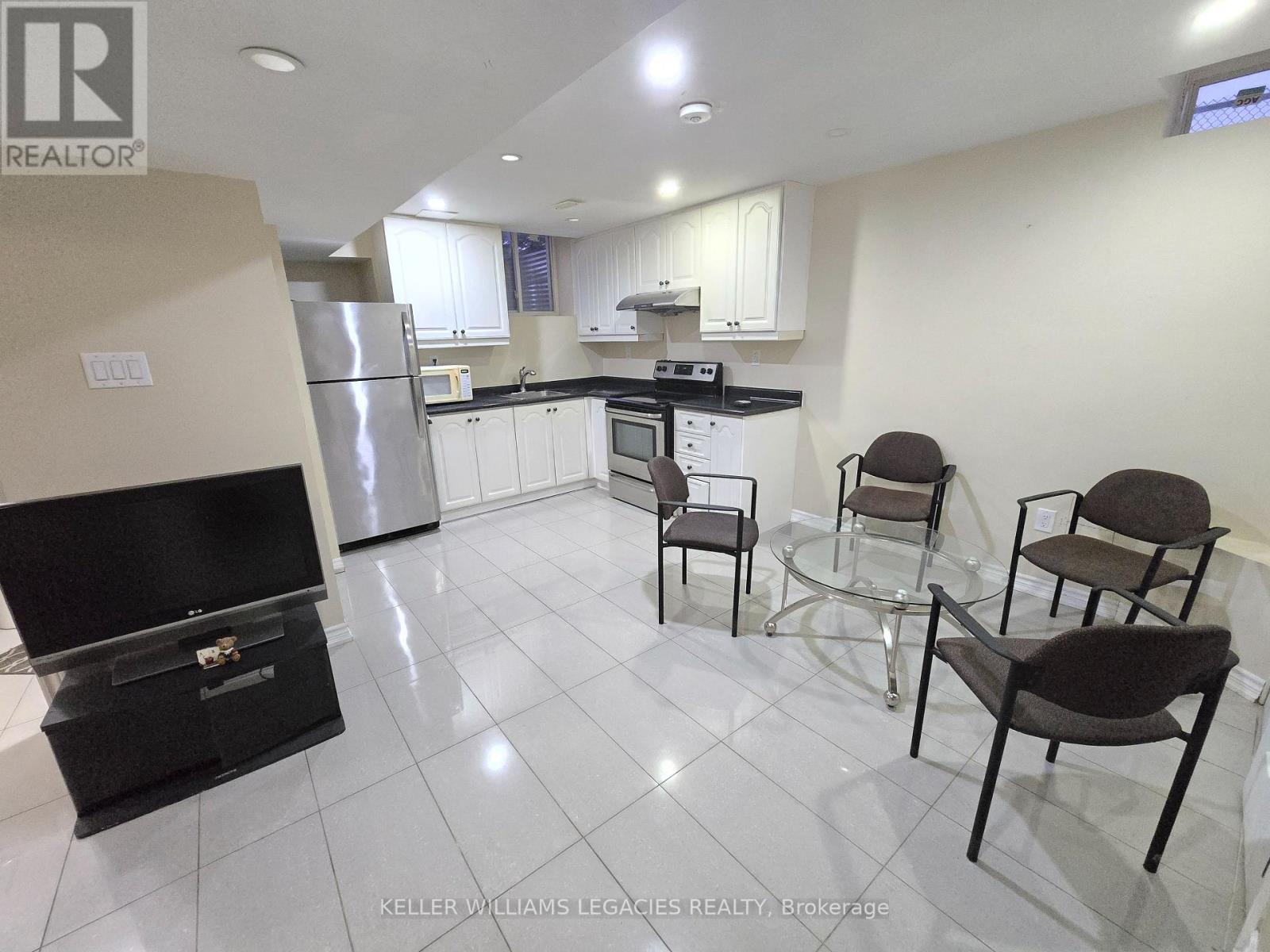 BSMT - 40 BELLCREST ROAD, Brampton, Ontario