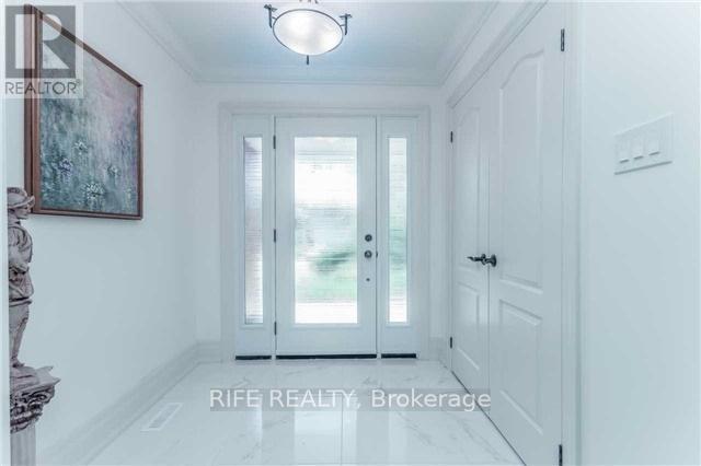 9 Gatehead Road, Toronto, Ontario  M2J 2P4 - Photo 2 - C12629894