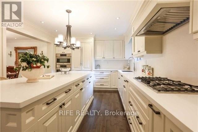 9 Gatehead Road, Toronto, Ontario  M2J 2P4 - Photo 6 - C12629894