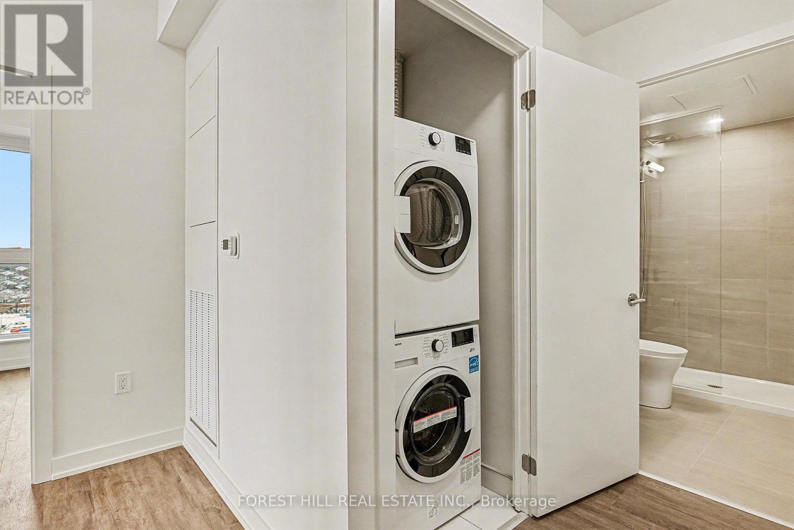 1619 - 1 Quarrington Lane, Toronto, Ontario  M3C 0S4 - Photo 11 - C12629920