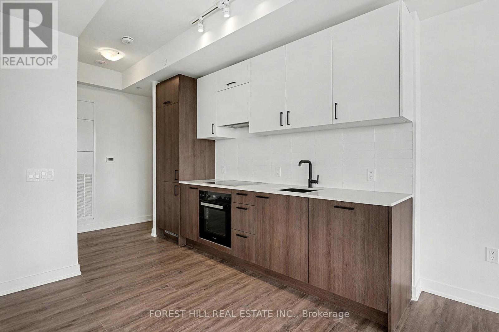 1619 - 1 Quarrington Lane, Toronto, Ontario  M3C 0S4 - Photo 3 - C12629920