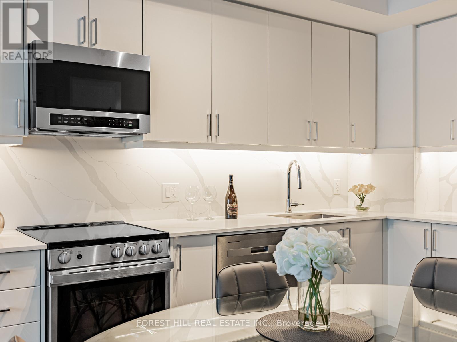 216 - 700 Sheppard Avenue W, Toronto (Clanton Park), Ontario  M3H 0G5 - Photo 14 - C12630020