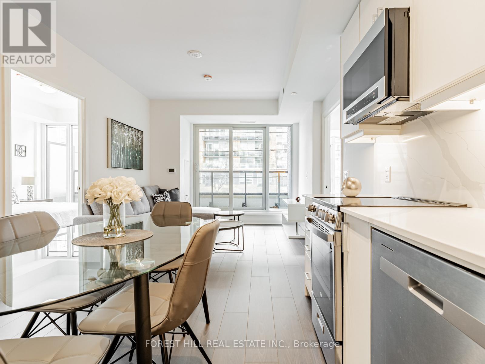 216 - 700 Sheppard Avenue W, Toronto (Clanton Park), Ontario  M3H 0G5 - Photo 3 - C12630020