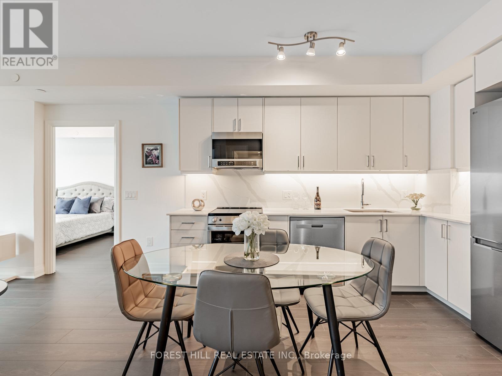 216 - 700 Sheppard Avenue W, Toronto (Clanton Park), Ontario  M3H 0G5 - Photo 7 - C12630020