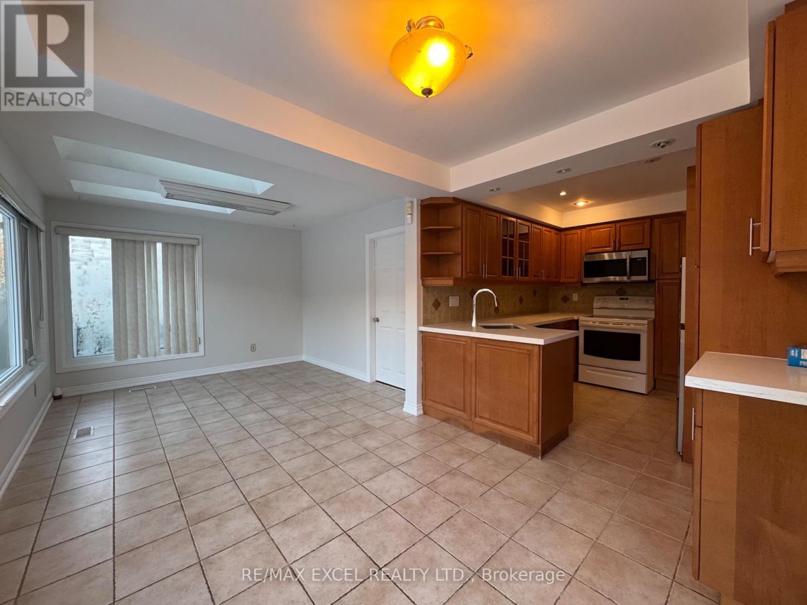 1019 Rouge Valley Drive, Pickering, Ontario  L1V 4N8 - Photo 24 - E12629930