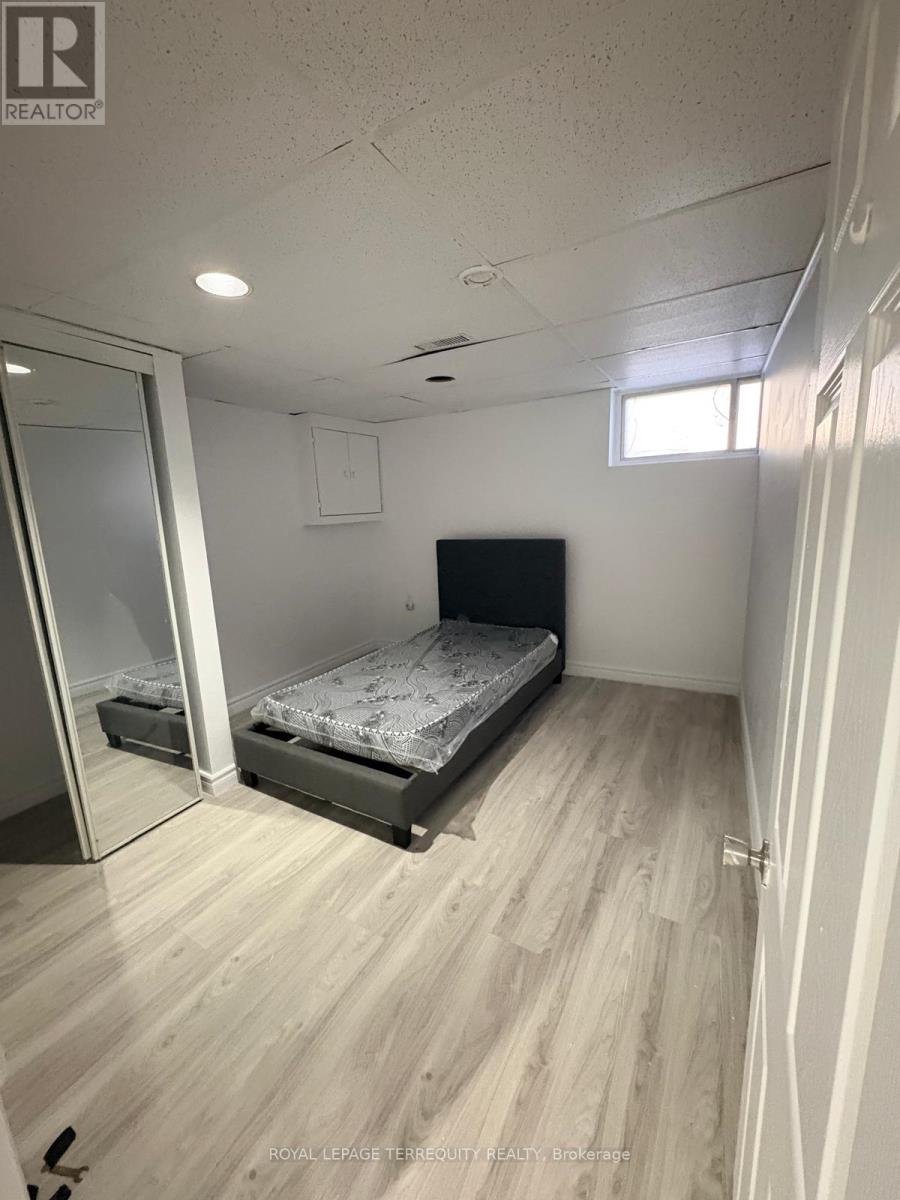 Bsmt - 29 Penzance Drive, Toronto (Bendale), Ontario  M1K 4Z4 - Photo 15 - E12629972