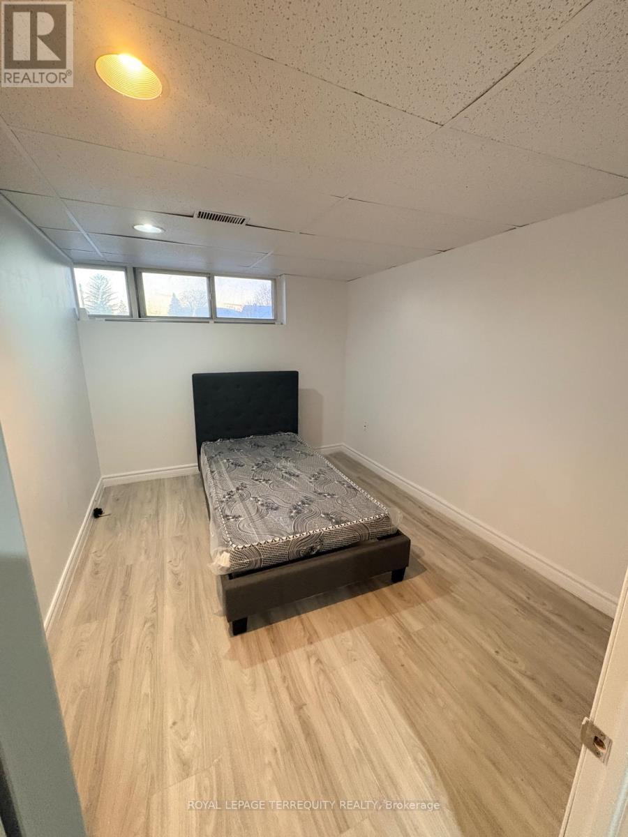 Bsmt - 29 Penzance Drive, Toronto (Bendale), Ontario  M1K 4Z4 - Photo 17 - E12629972