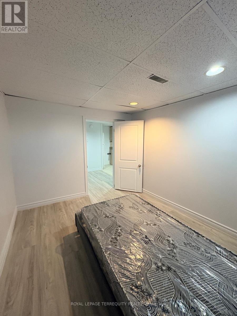 Bsmt - 29 Penzance Drive, Toronto (Bendale), Ontario  M1K 4Z4 - Photo 18 - E12629972