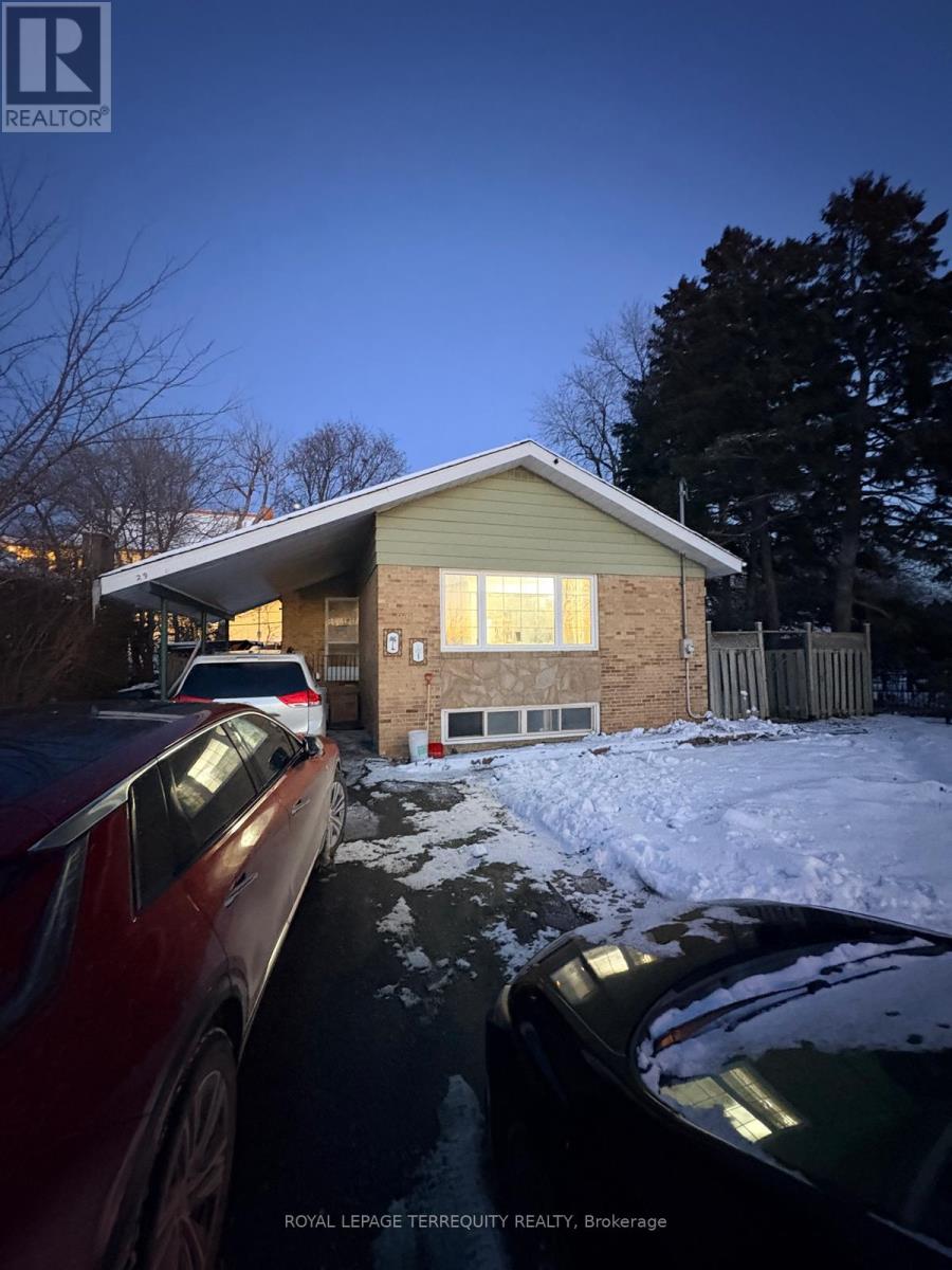 Bsmt - 29 Penzance Drive, Toronto (Bendale), Ontario  M1K 4Z4 - Photo 2 - E12629972