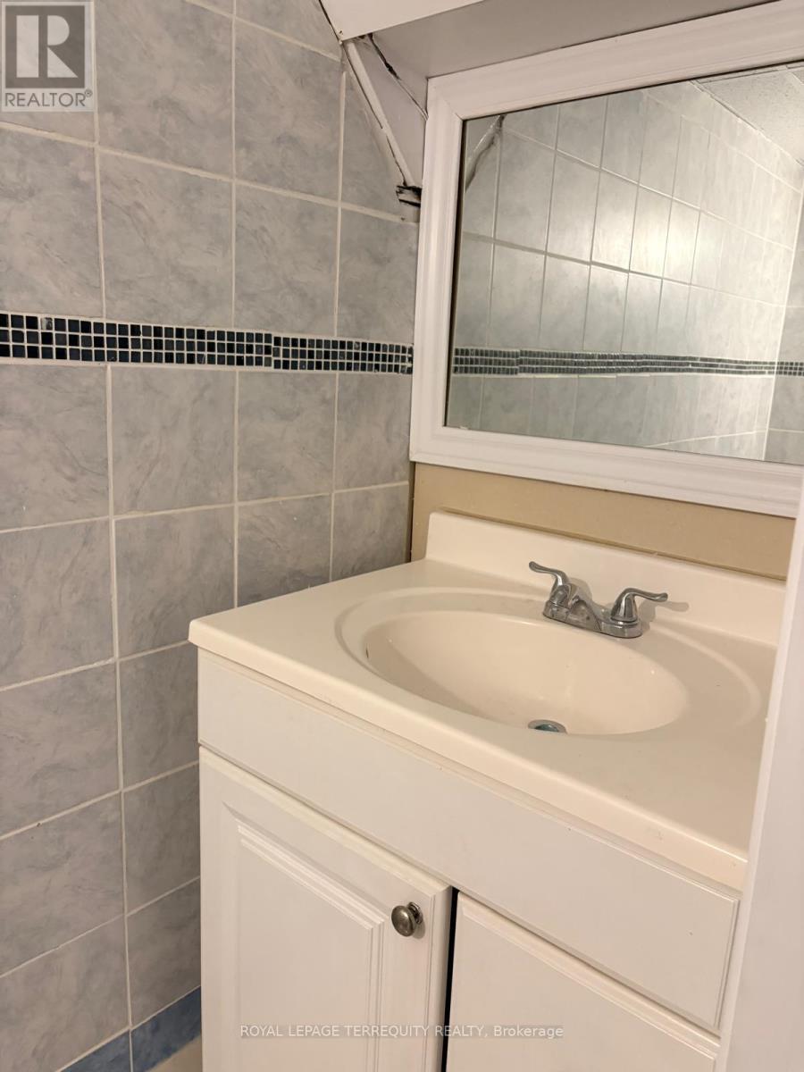 Bsmt - 29 Penzance Drive, Toronto (Bendale), Ontario  M1K 4Z4 - Photo 24 - E12629972