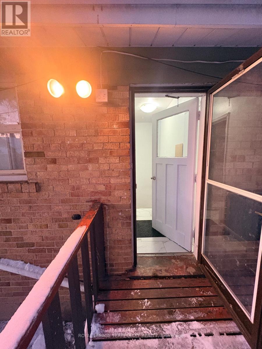 Bsmt - 29 Penzance Drive, Toronto (Bendale), Ontario  M1K 4Z4 - Photo 4 - E12629972