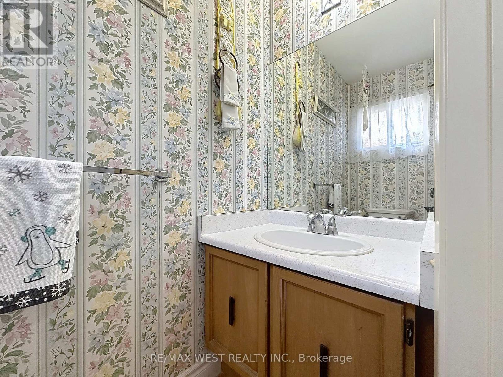 20 Foxwood Grove, Toronto, Ontario  M1W 1V2 - Photo 24 - E12630000