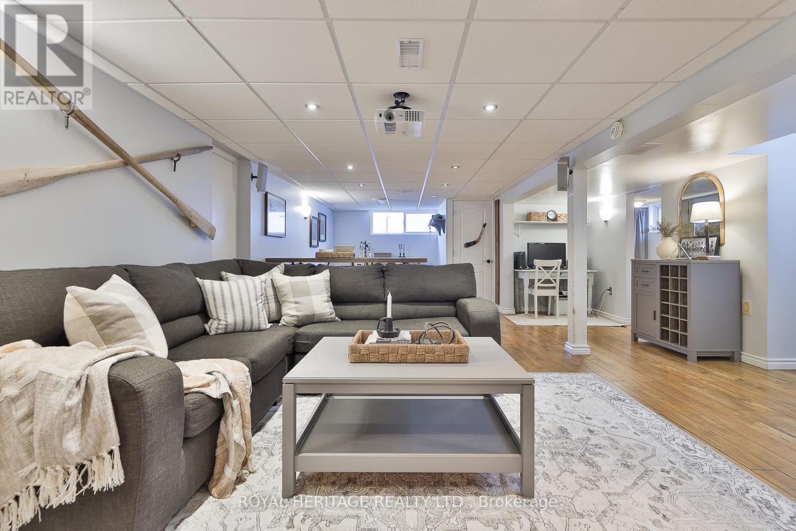 906 Dunlop Street E, Whitby, Ontario  L1N 1T2 - Photo 34 - E12630032