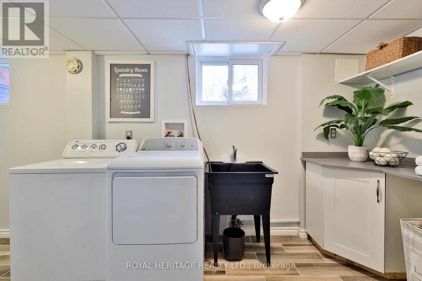 906 Dunlop Street E, Whitby, Ontario  L1N 1T2 - Photo 40 - E12630032