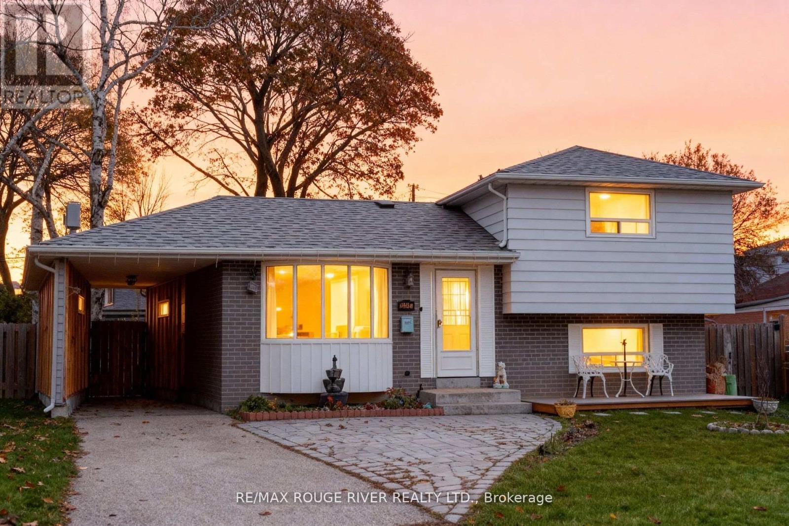 1277 TRELLIS COURT, Pickering, Ontario