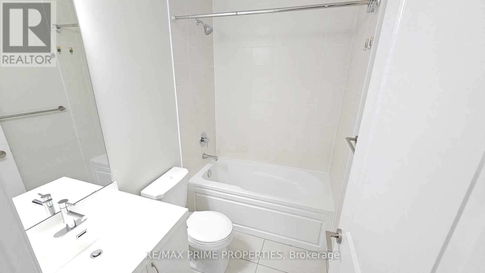 1215 - 9560 Markham Road, Markham, Ontario  L0E 0V1 - Photo 18 - N12629918