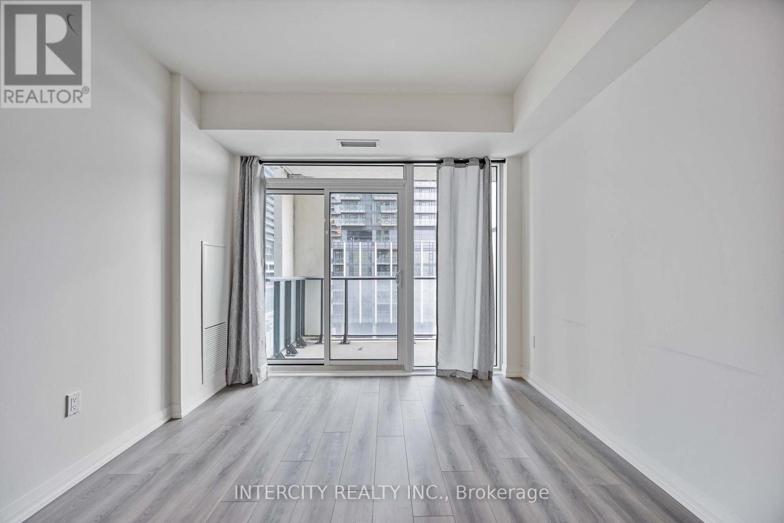 523 - 9000 Jane Street, Vaughan (Vellore Village), Ontario  L4K 2M9 - Photo 12 - N12629954