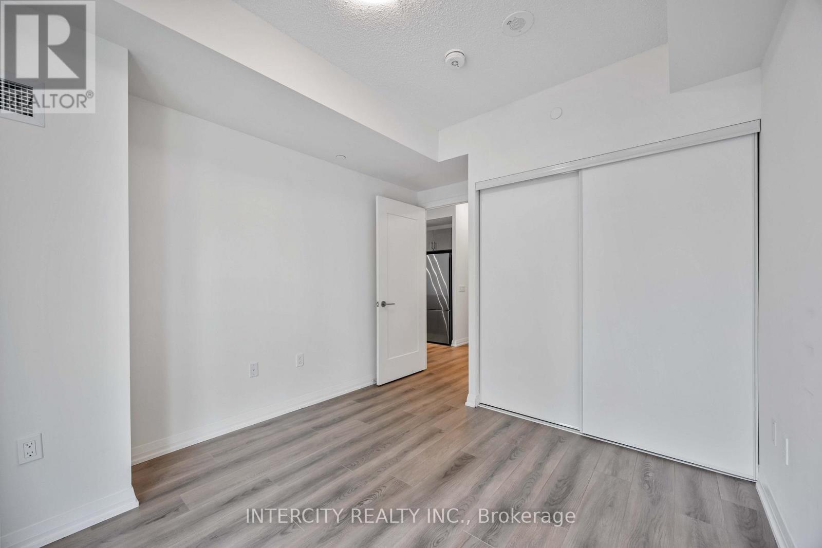 523 - 9000 Jane Street, Vaughan (Vellore Village), Ontario  L4K 2M9 - Photo 15 - N12629954