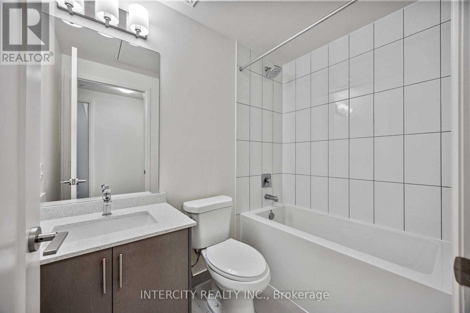 523 - 9000 Jane Street, Vaughan (Vellore Village), Ontario  L4K 2M9 - Photo 19 - N12629954