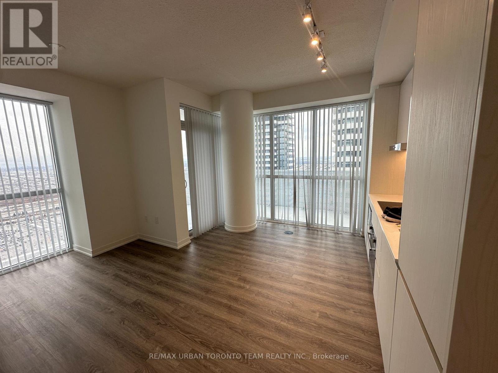 4612 - 8 Interchange Way, Vaughan, Ontario  L4K 5Z7 - Photo 13 - N12629964