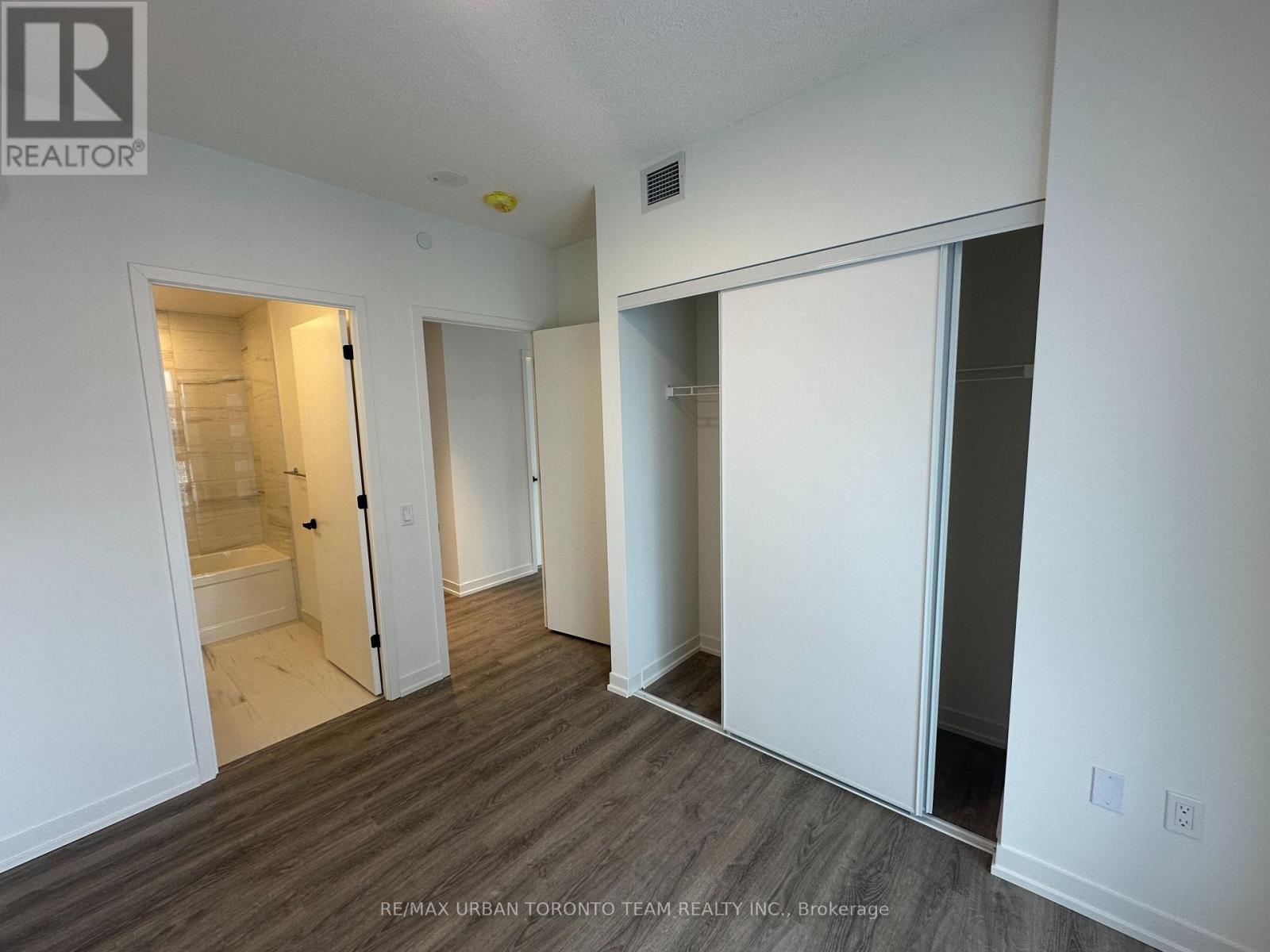 4612 - 8 Interchange Way, Vaughan, Ontario  L4K 5Z7 - Photo 15 - N12629964