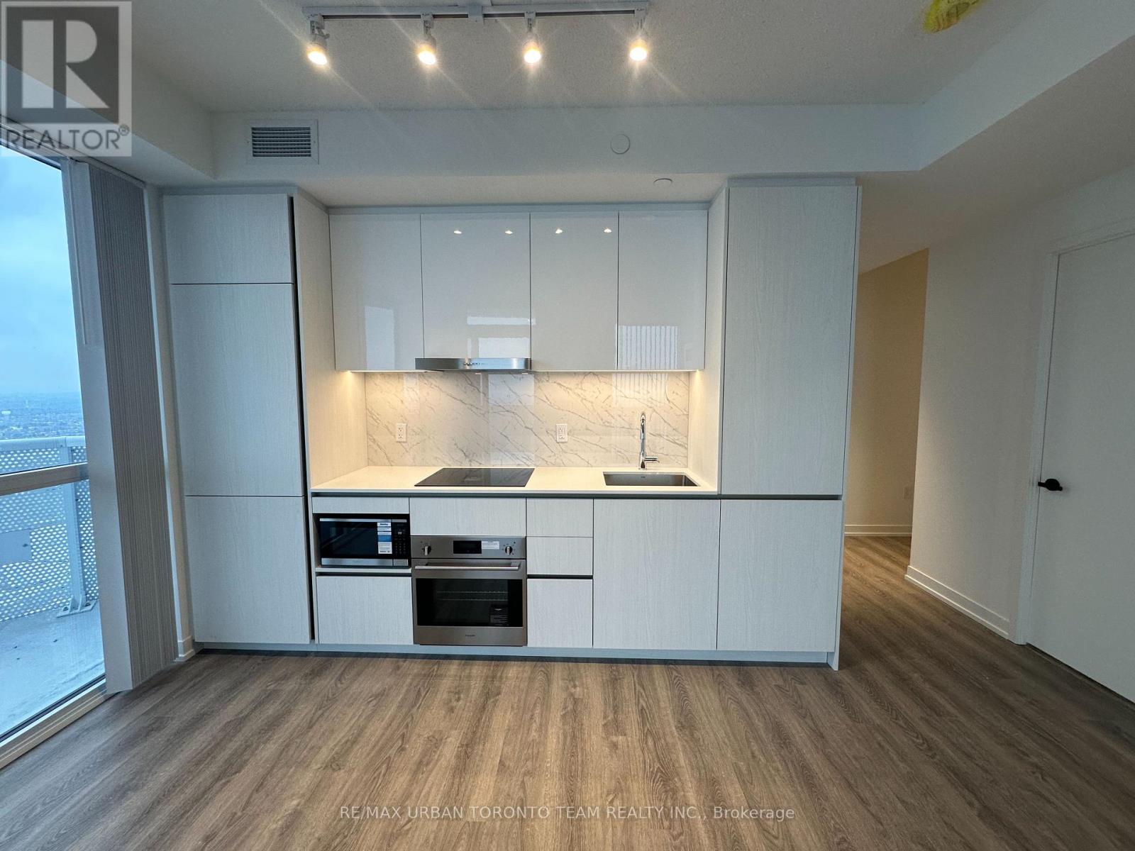 4612 - 8 Interchange Way, Vaughan, Ontario  L4K 5Z7 - Photo 5 - N12629964