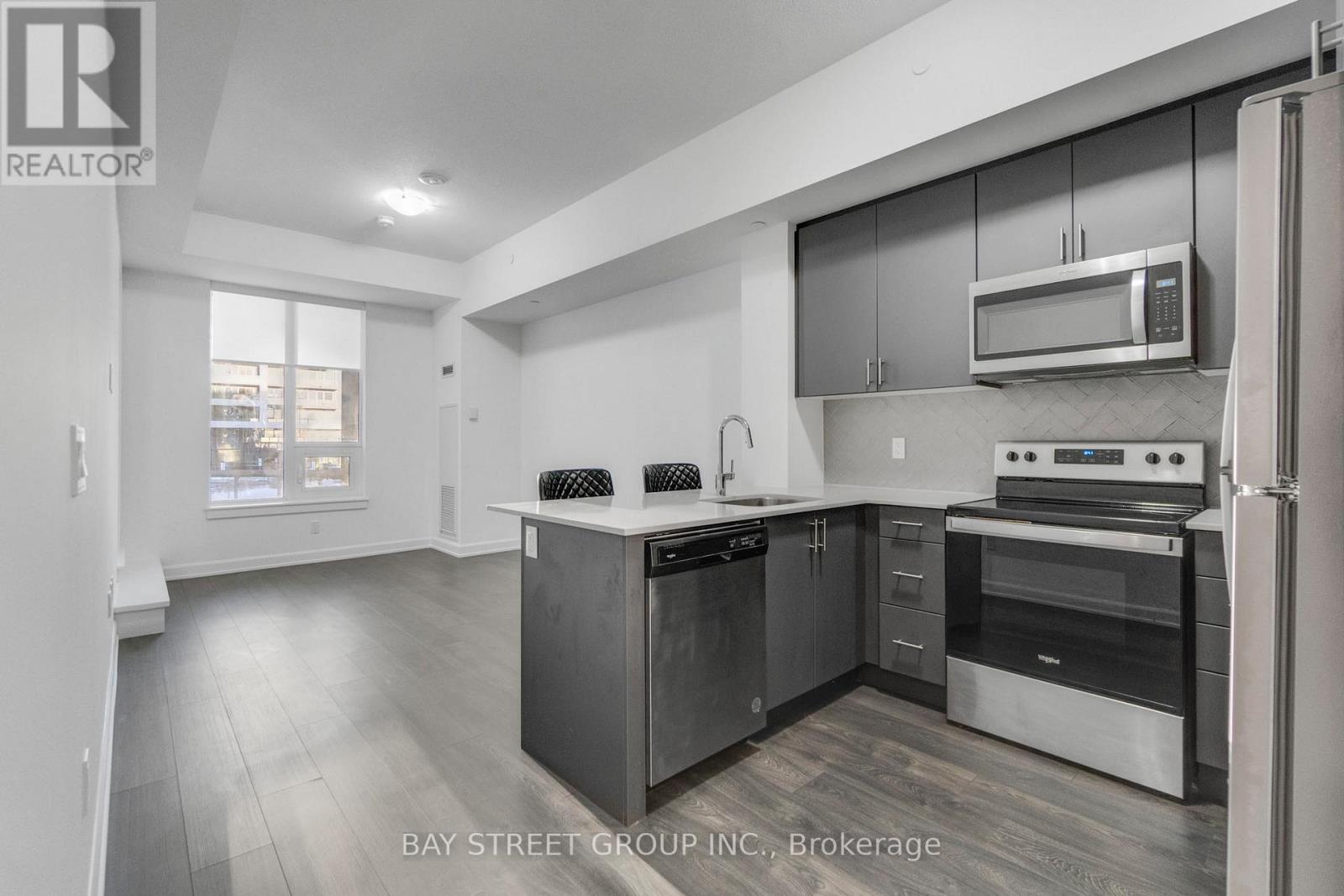 204 - 3200 William Coltson Avenue, Oakville, Ontario  L6H 7W6 - Photo 11 - W12629652