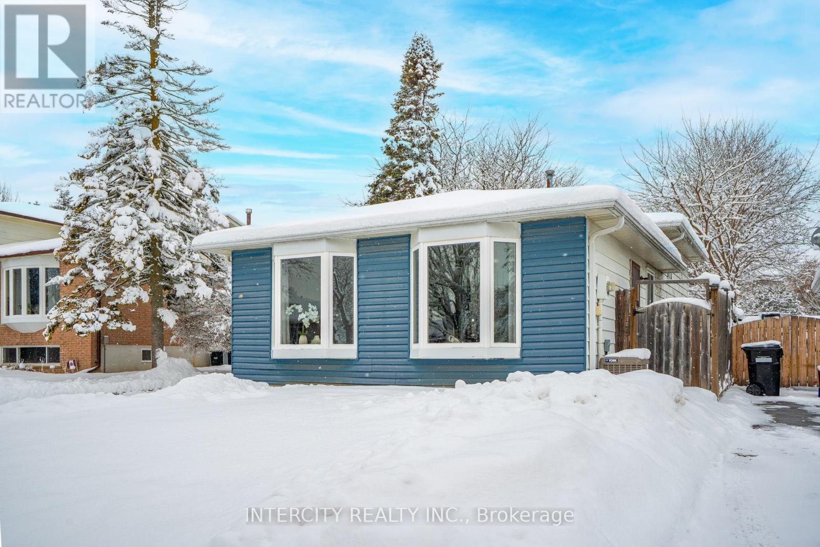 57 VALLEYVIEW CRESCENT, Bradford West Gwillimbury, Ontario