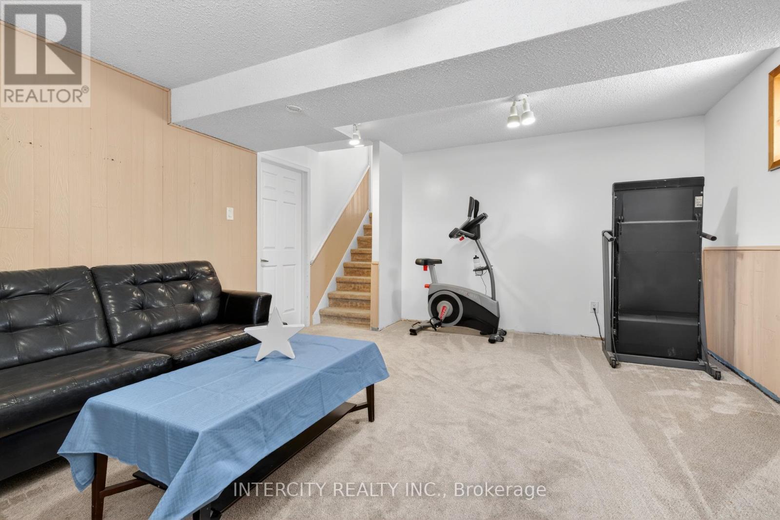 57 Valleyview Crescent, Bradford West Gwillimbury, Ontario  L3Z 1S8 - Photo 18 - N12630058