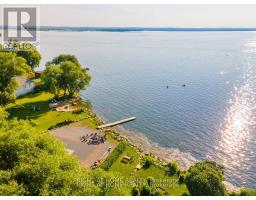 215 BAYVIEW AVENUE, Georgina, Ontario