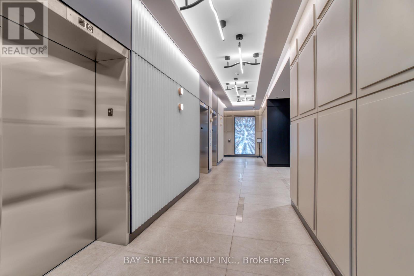 204 - 3200 William Coltson Avenue, Oakville, Ontario  L6H 7W6 - Photo 7 - W12629652