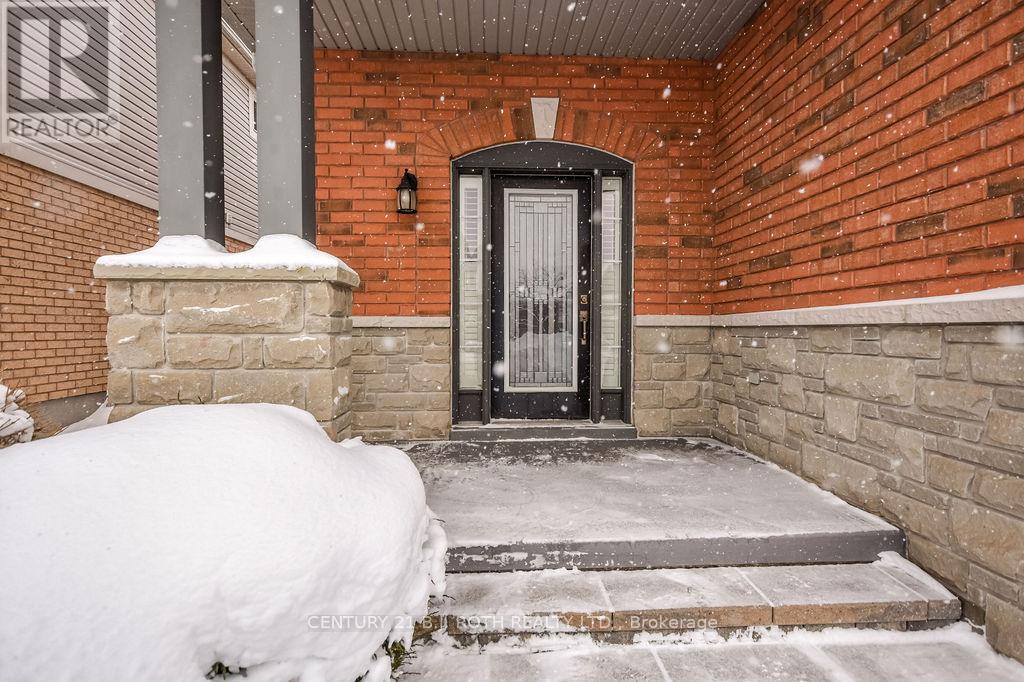 24 Connaught Lane, Barrie, Ontario  L4M 0A6 - Photo 3 - S12629900