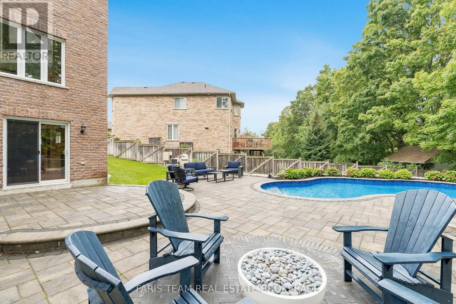 96 Osprey Ridge Road, Barrie (Little Lake), Ontario  L4M 6P3 - Photo 45 - S12629908