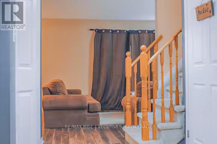 502 Evangeline Avenue, Kingston (City Southwest), Ontario  K7M 8T1 - Photo 6 - X12630108
