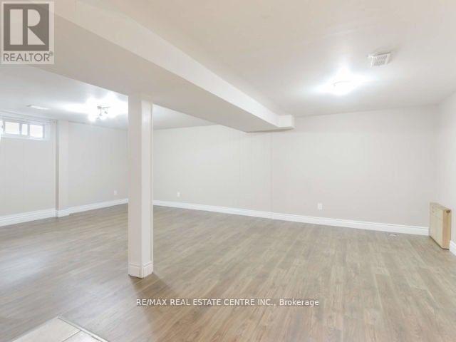 Lower - 89 Forsythia Road, Brampton (Southgate), Ontario  L6T 2G2 - Photo 3 - W12629866