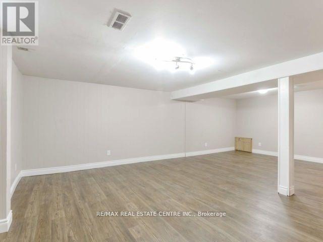 Lower - 89 Forsythia Road, Brampton (Southgate), Ontario  L6T 2G2 - Photo 6 - W12629866