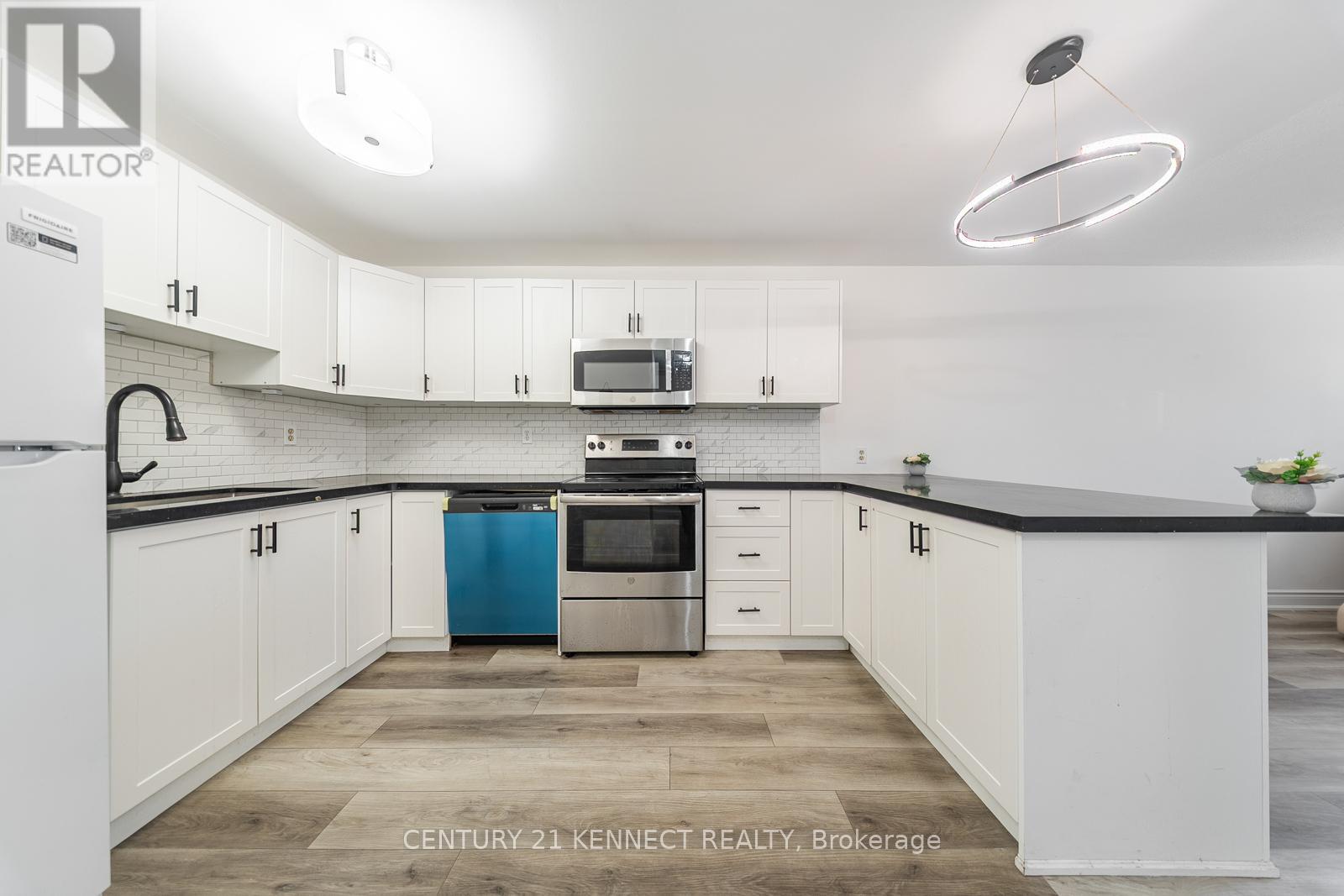 71 - 1030 Falgarwood Drive, Oakville, Ontario  L6H 2P5 - Photo 10 - W12629938